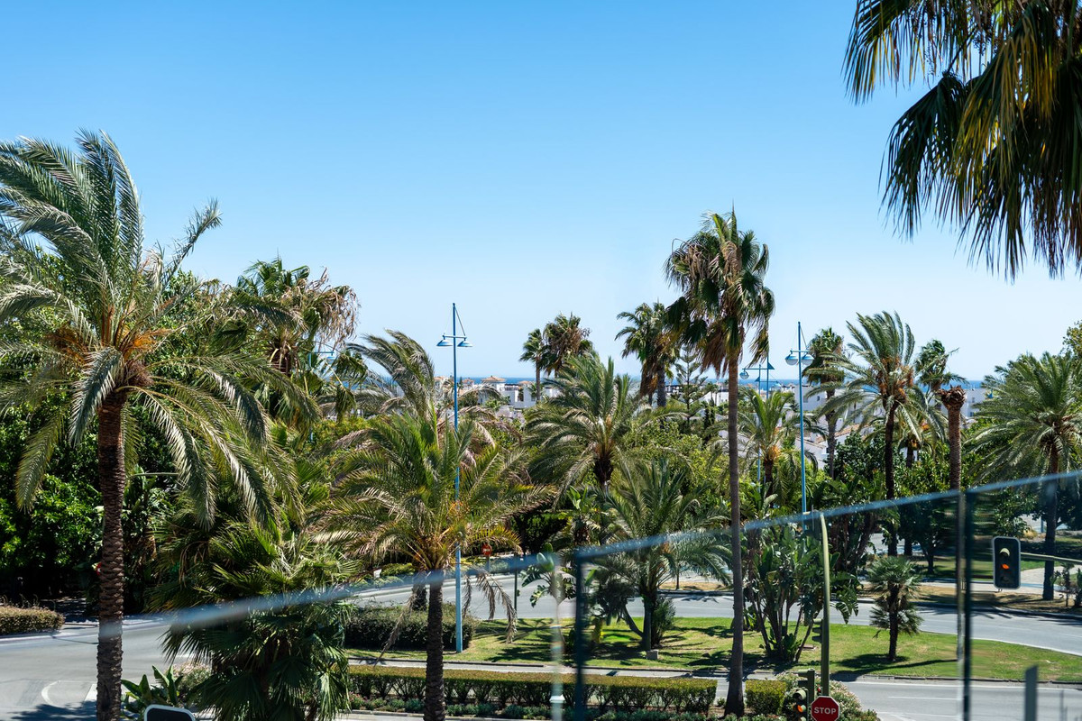Appartement te koop in San Pedro de Alcántara | 3 slaapkamers H5470630