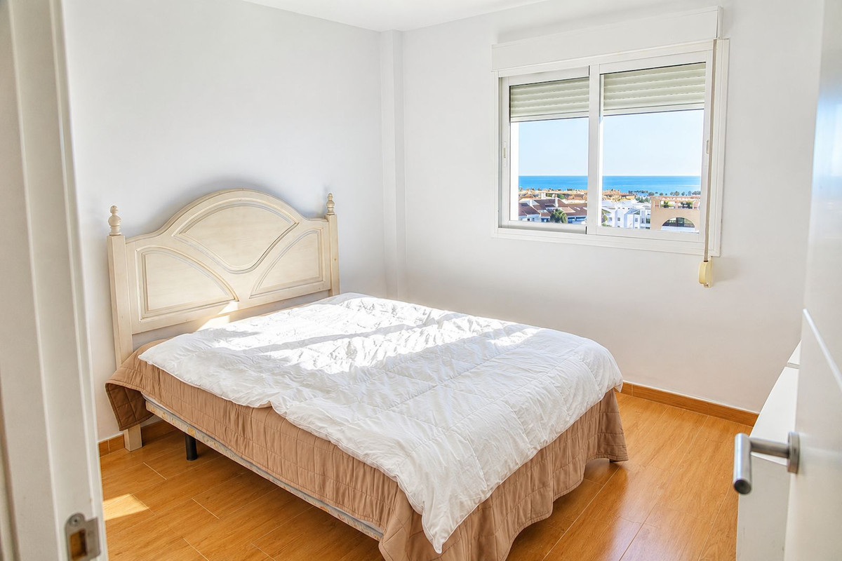 Appartement te koop in San Pedro de Alcántara | 4 slaapkamers H5478055