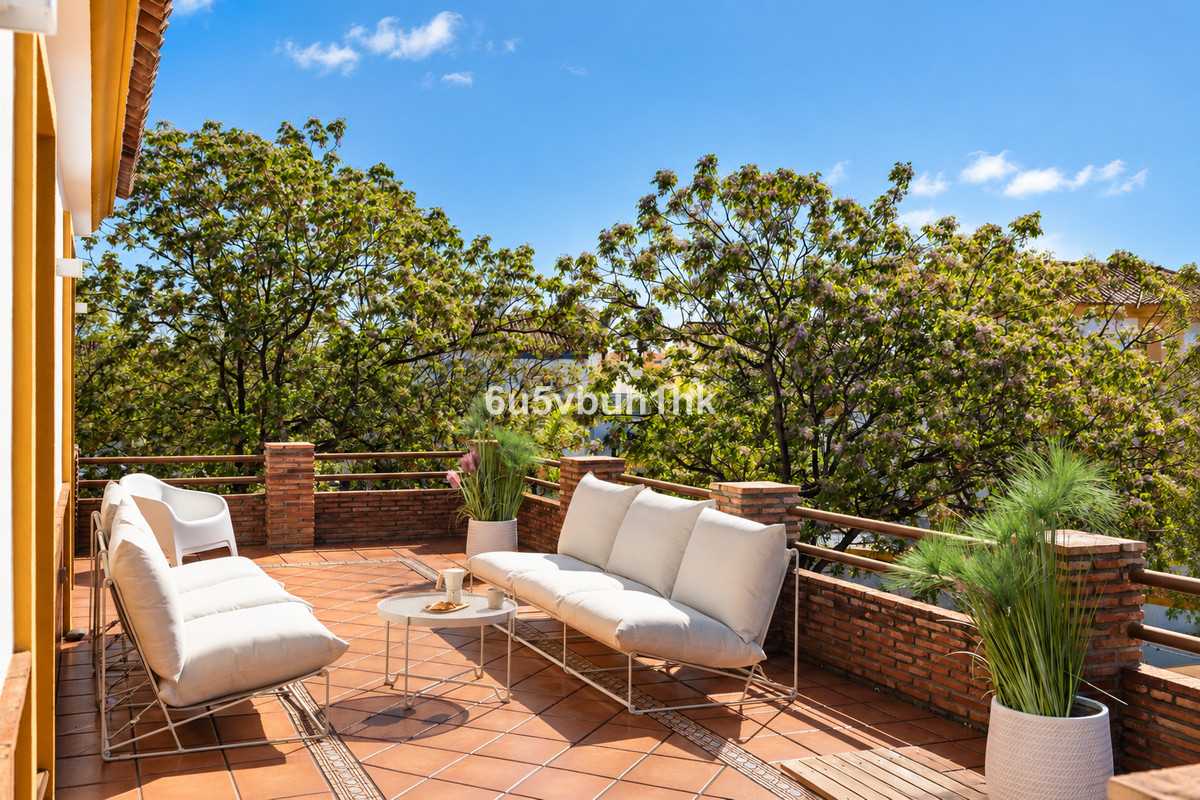 Huis te koop in San Pedro de Alcántara | 4 slaapkamers H5485627