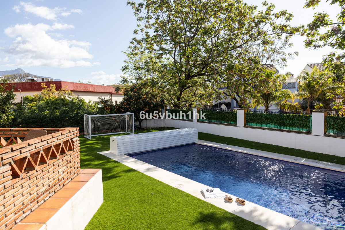 Huis te koop in San Pedro de Alcántara | 4 slaapkamers H5485627