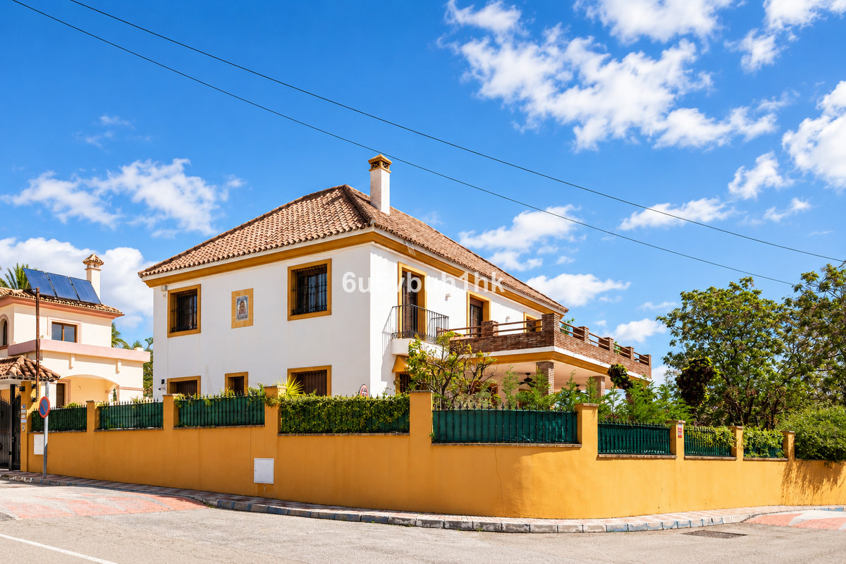 Huis te koop in San Pedro de Alcántara | 4 slaapkamers H5485627
