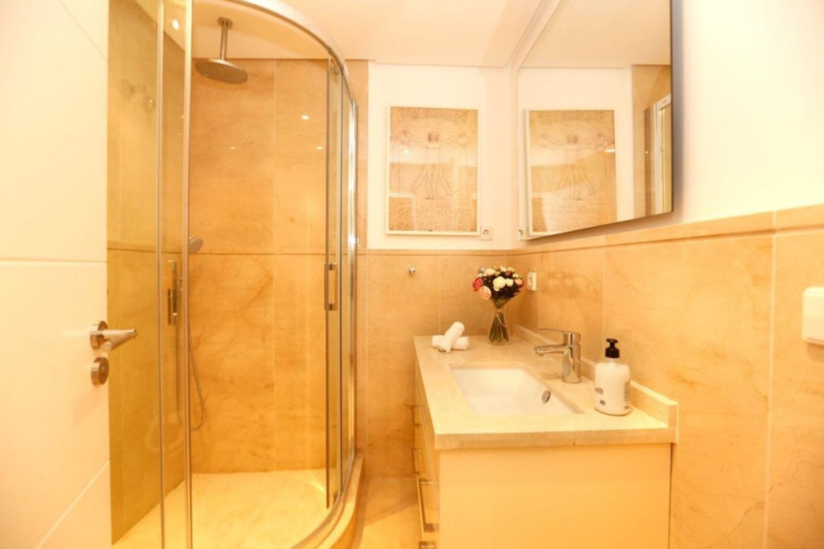 Appartement te koop in San Pedro de Alcántara | 3 slaapkamers H5485804