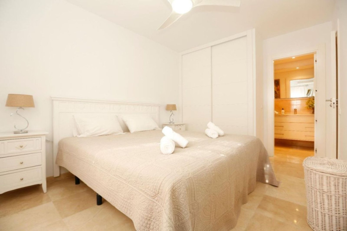 Appartement te koop in San Pedro de Alcántara | 3 slaapkamers H5485804