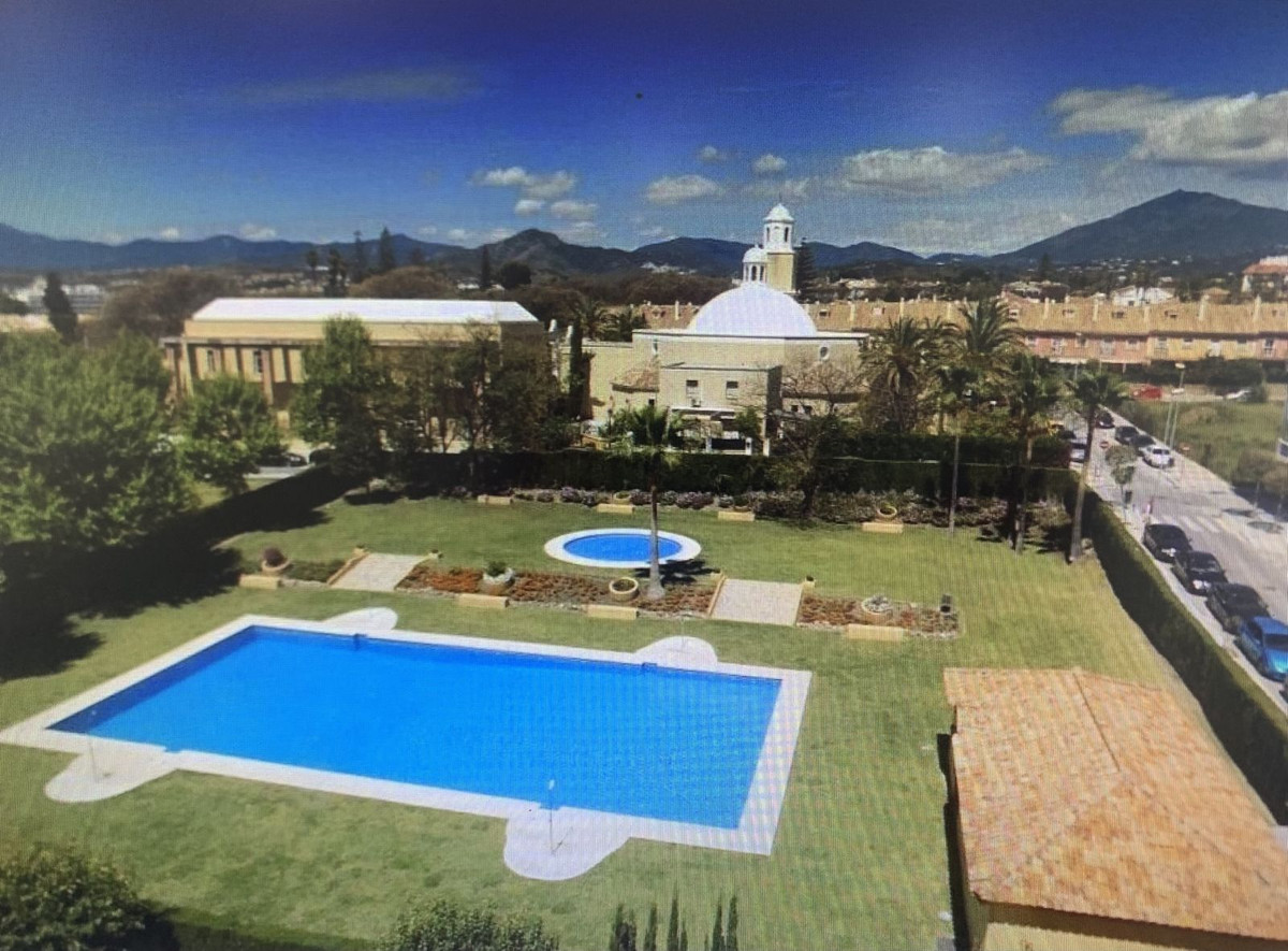 Appartement te koop in San Pedro de Alcántara | 4 slaapkamers H5487421