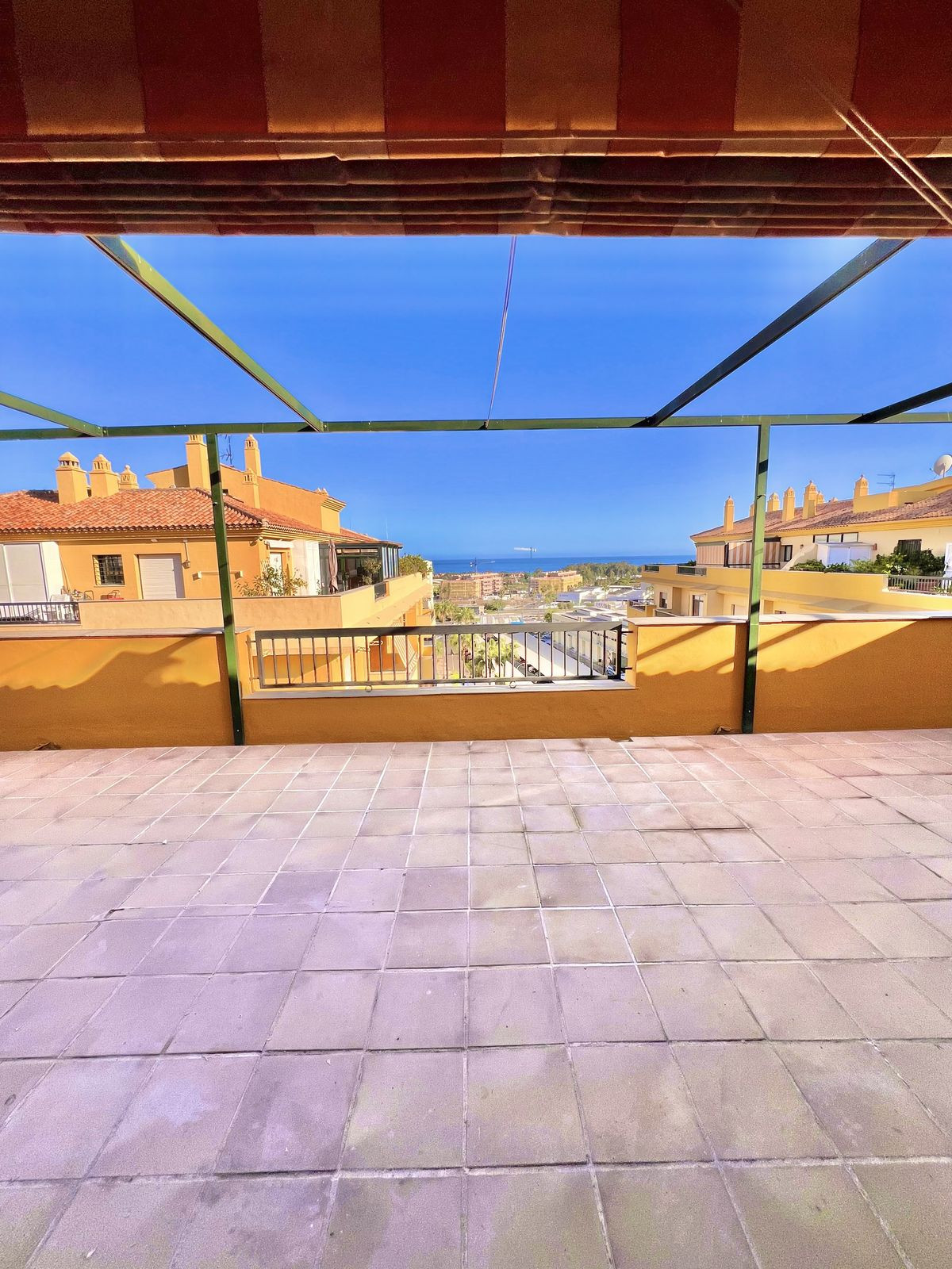 Appartement te koop in San Pedro de Alcántara | 4 slaapkamers H5487421