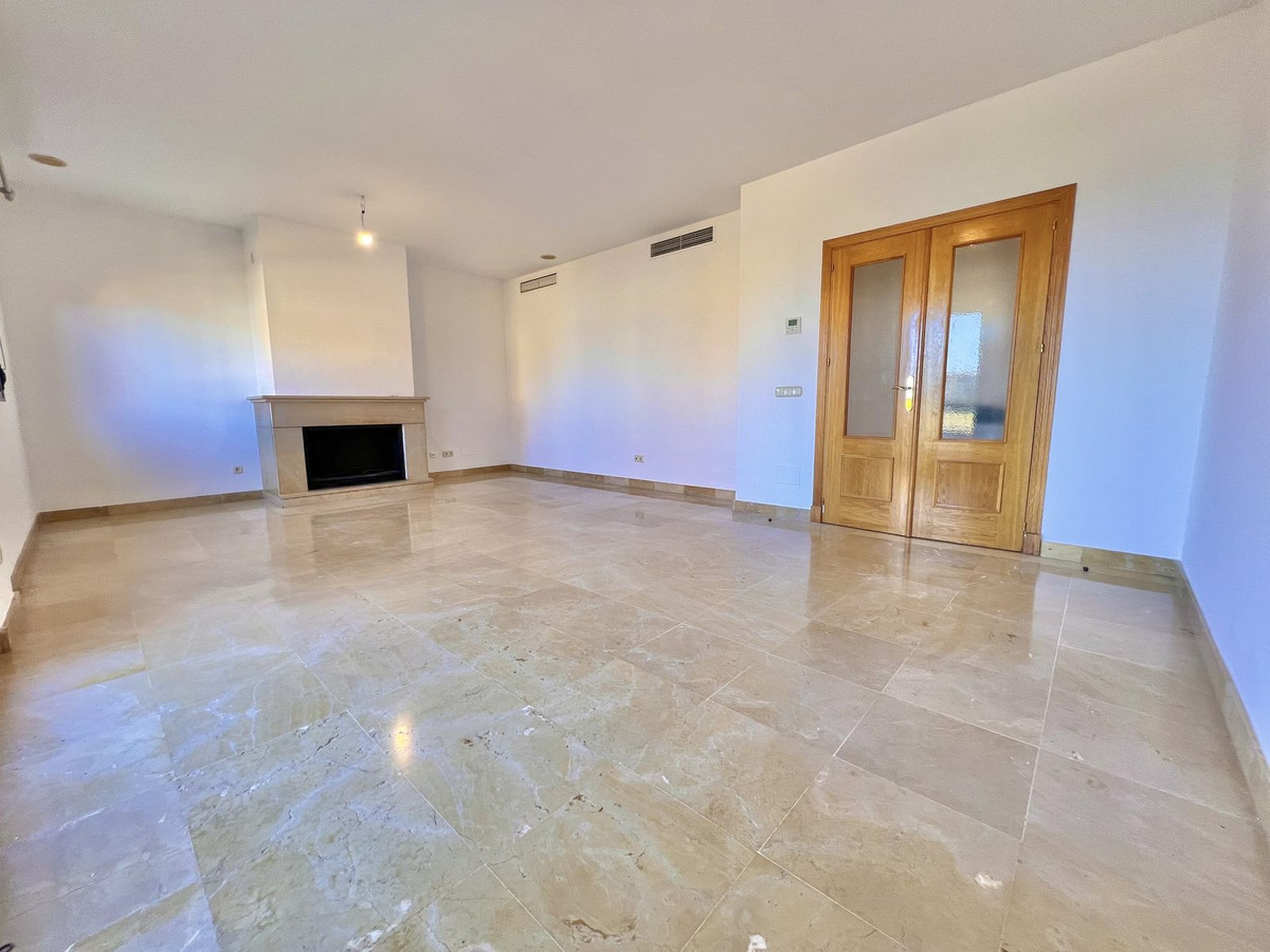 Appartement te koop in San Pedro de Alcántara | 4 slaapkamers H5487421