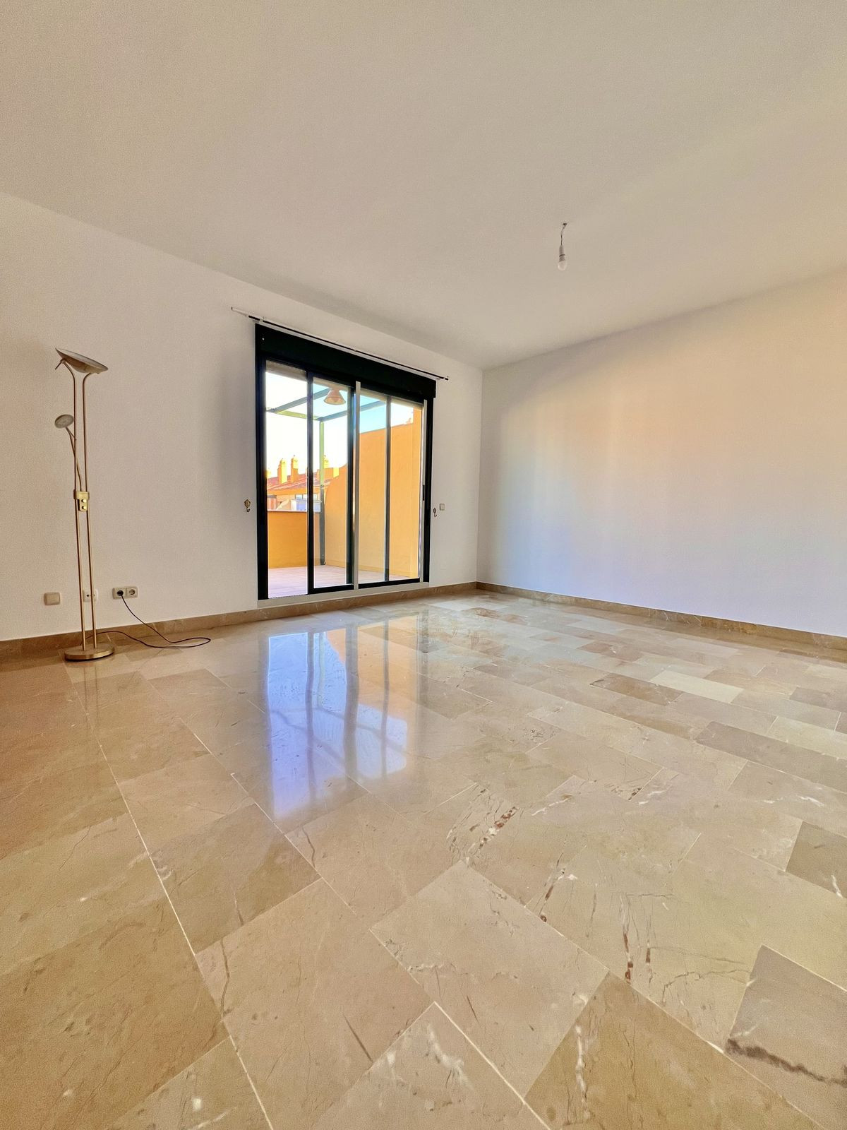 Appartement te koop in San Pedro de Alcántara | 4 slaapkamers H5487421