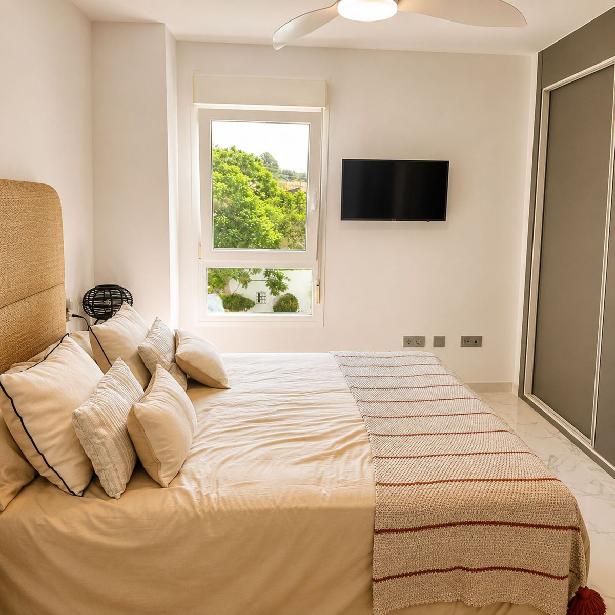 Appartement te koop in San Pedro de Alcántara | 3 slaapkamers H5488285