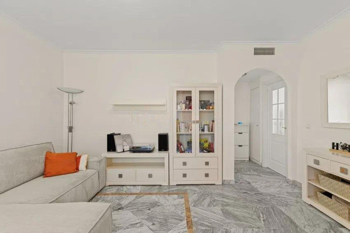 Appartement te koop in San Pedro de Alcántara | 2 slaapkamers H5506918