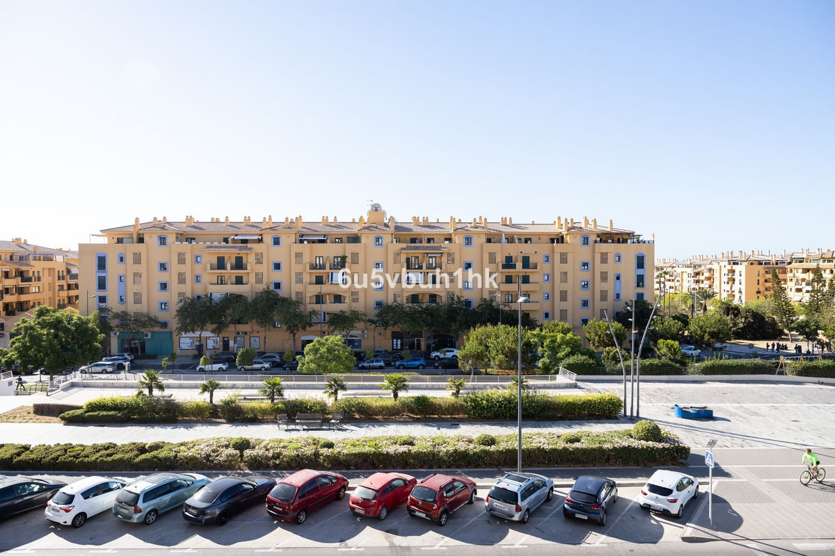 Appartement te koop in San Pedro de Alcántara | 3 slaapkamers H5524630