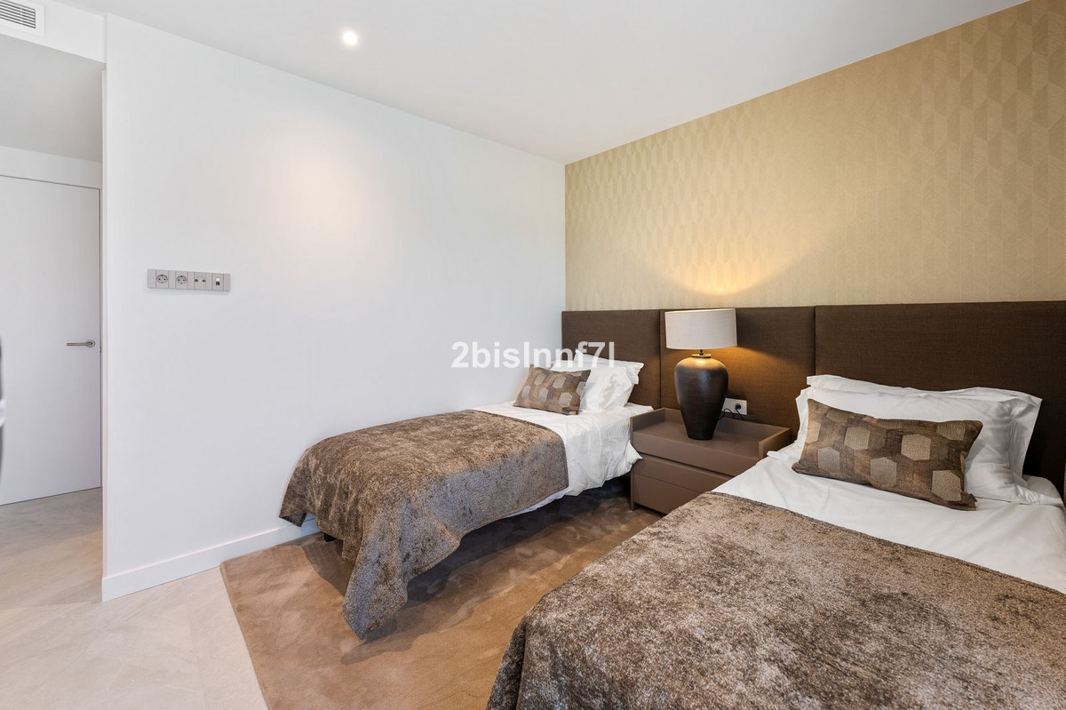 Property main view 33