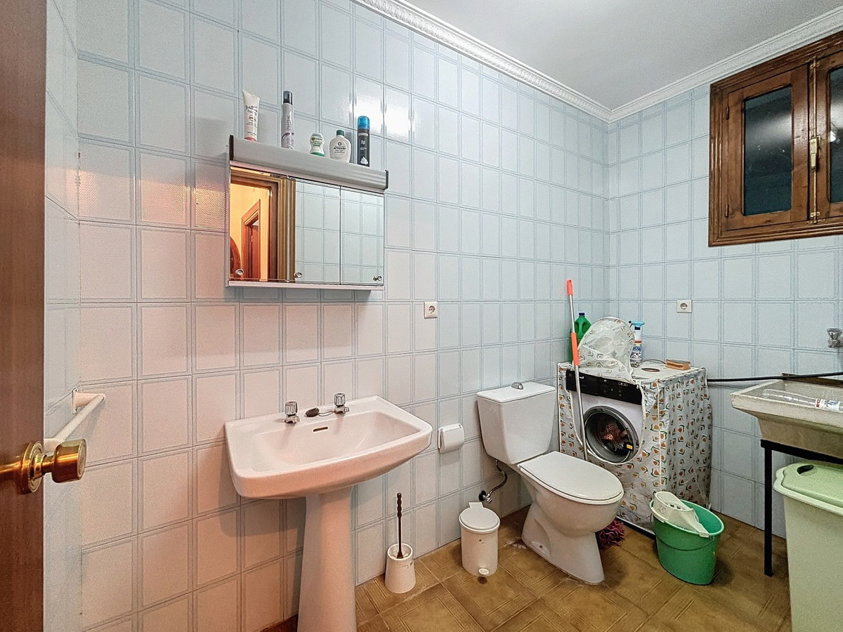 Penthouse in Sayalonga-15