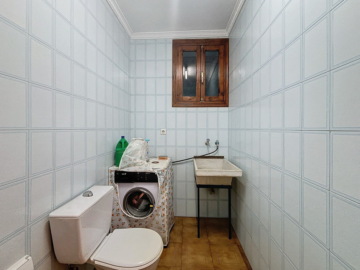 Penthouse in Sayalonga-16