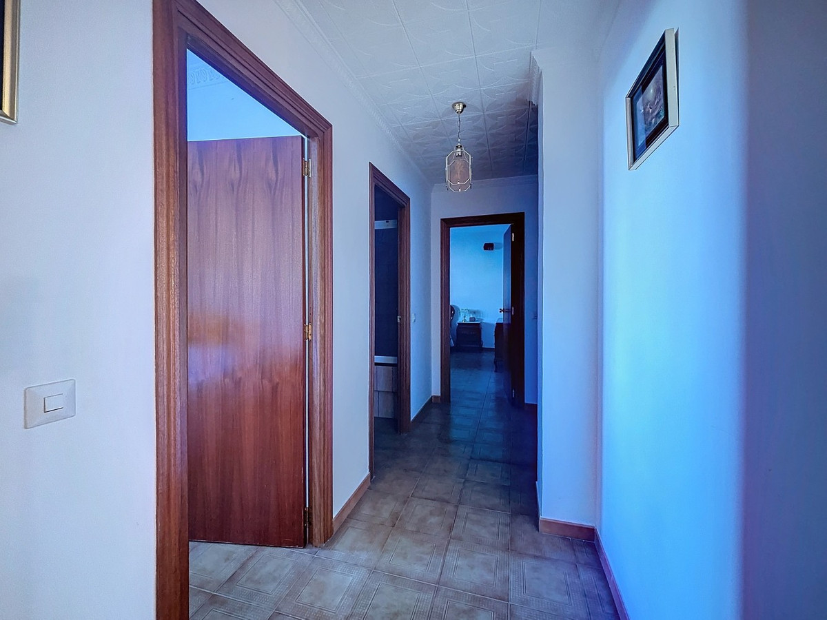 Penthouse in Sayalonga-20
