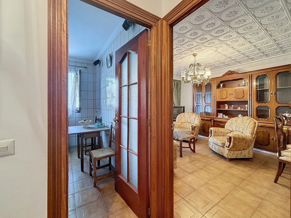 Penthouse in Sayalonga-6