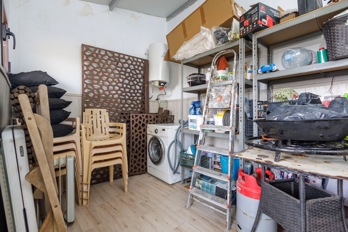 Huis te koop in Sayalonga | 1 slaapkamers H5136547