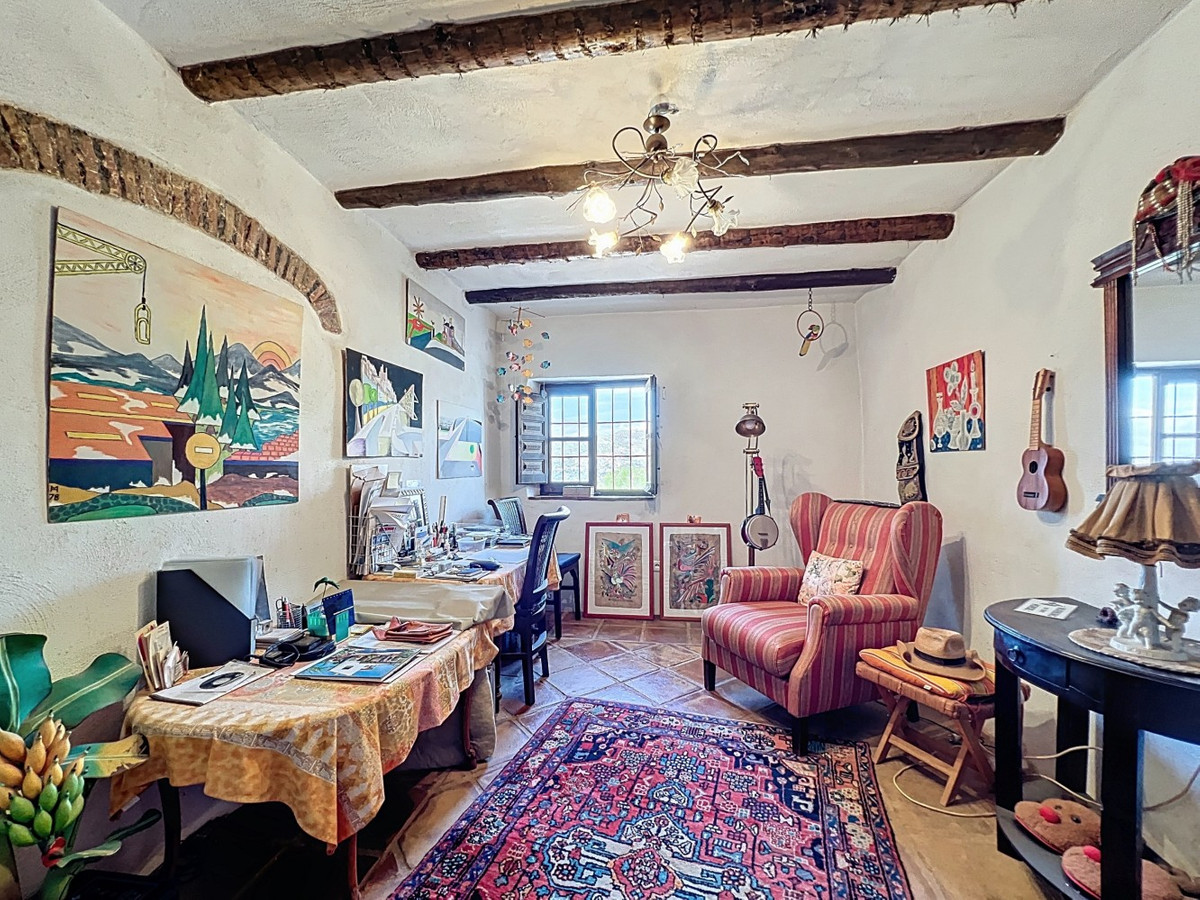 Huis te koop in Sayalonga | 3 slaapkamers H5456167