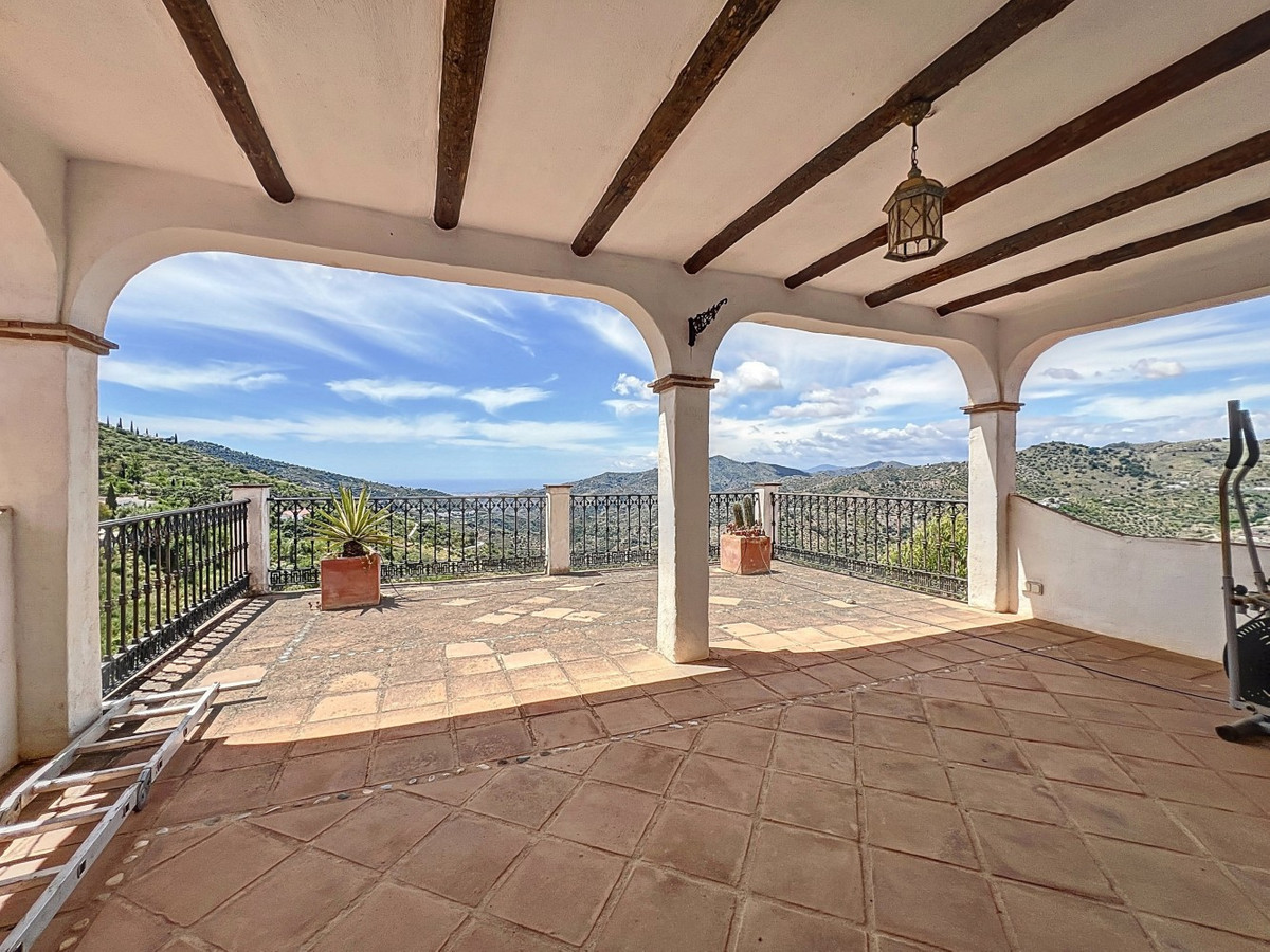 Huis te koop in Sayalonga | 3 slaapkamers H5456167
