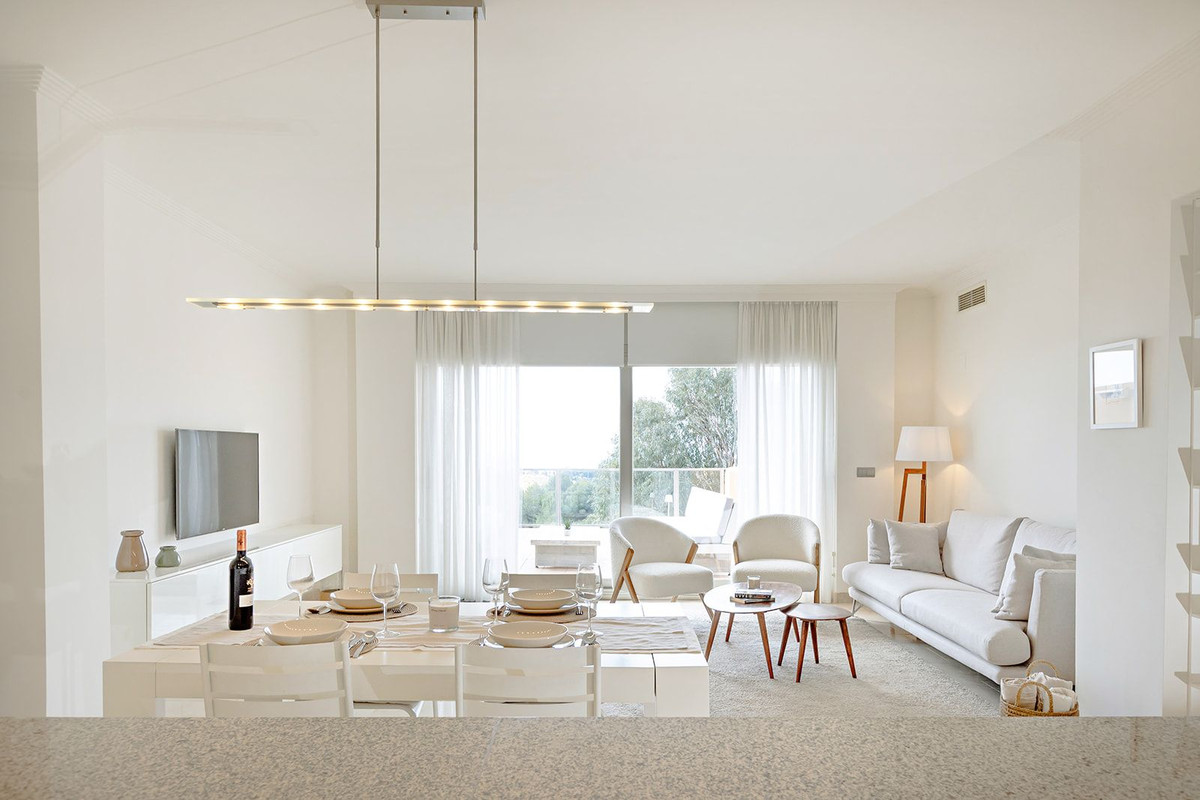 Penthouse in Selwo-1