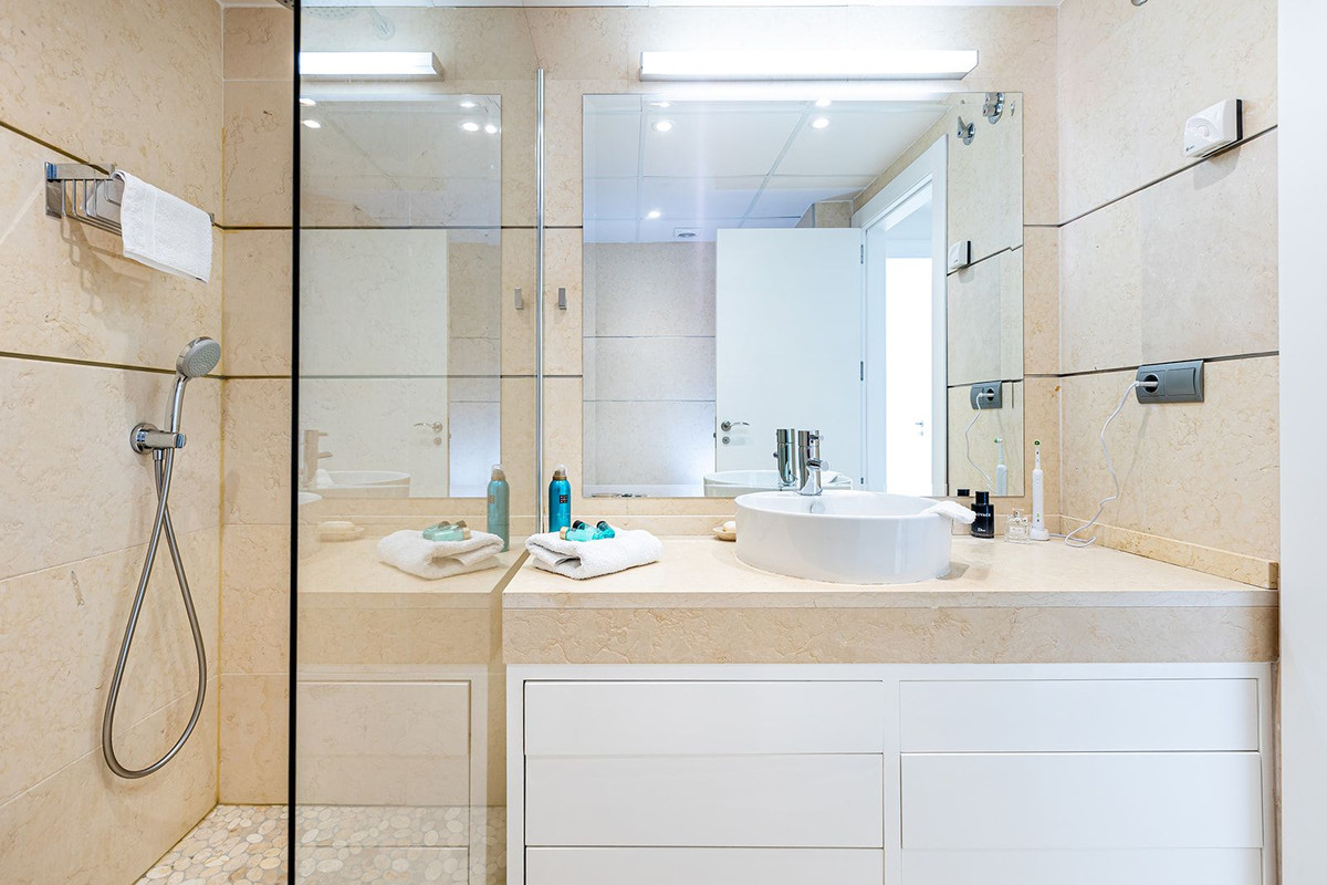 Penthouse in Selwo-13