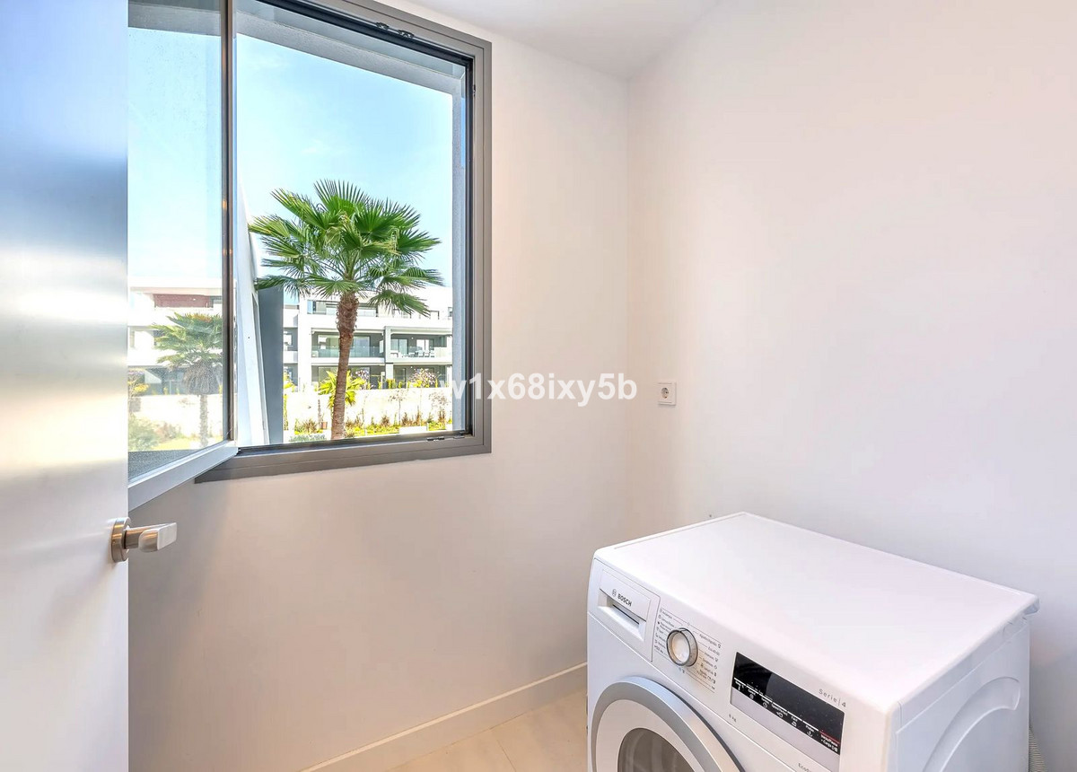 Tussenverdieping Appartement in Selwo-10