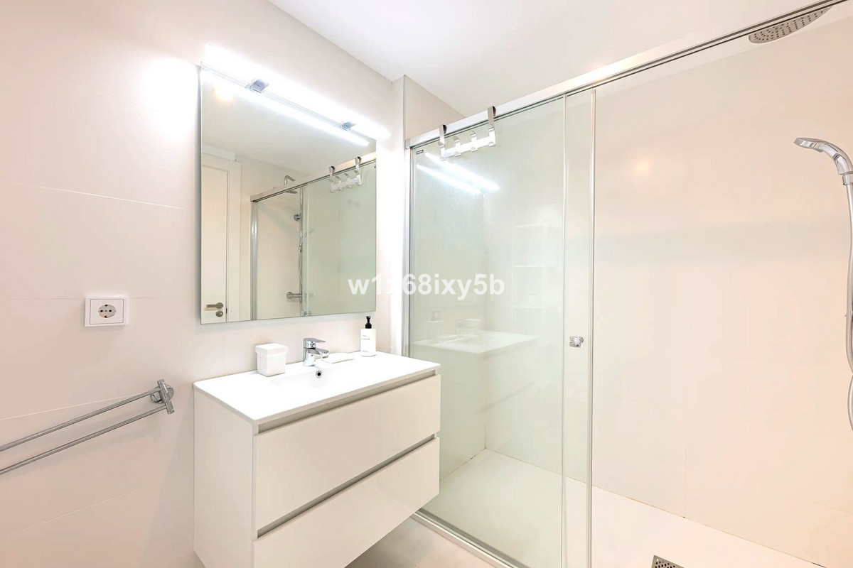 Tussenverdieping Appartement in Selwo-14