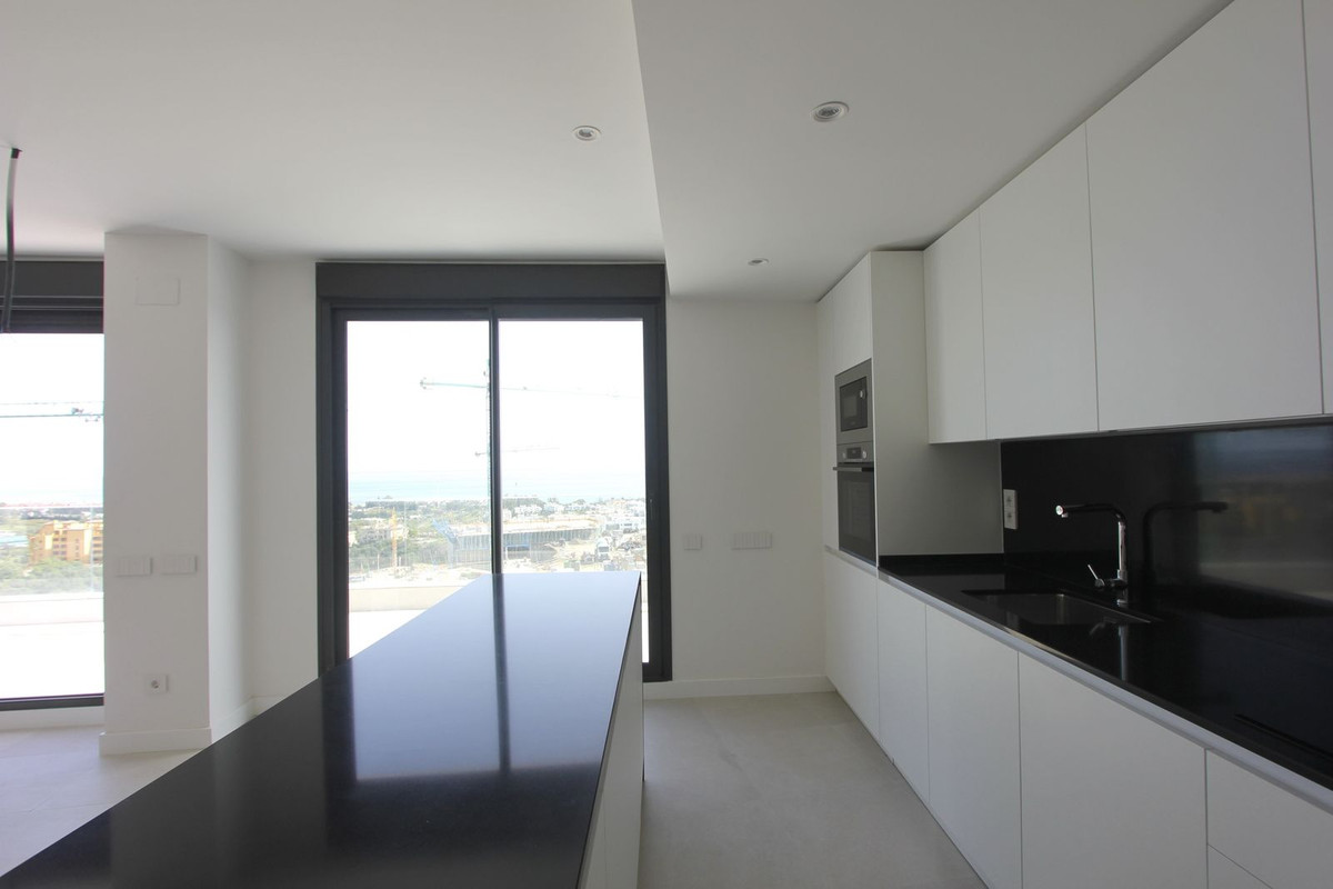 Penthouse in Selwo-14