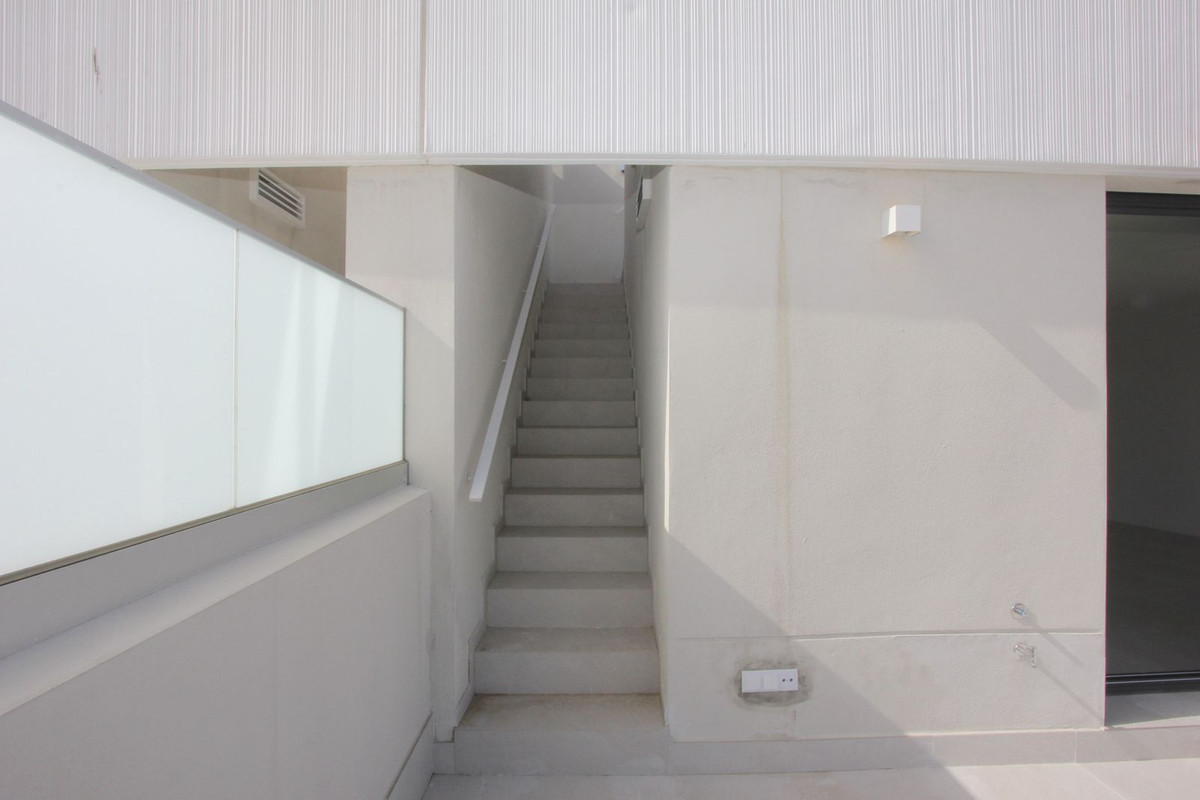 Penthouse in Selwo-33