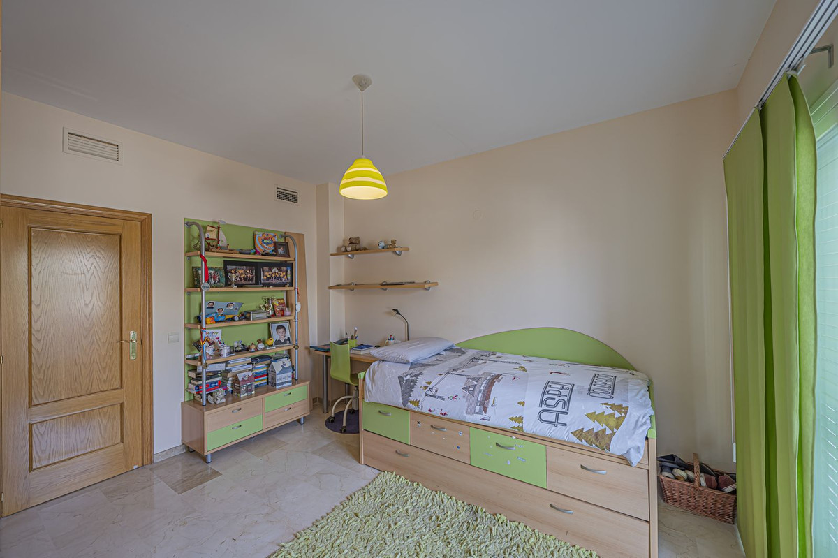 Penthouse te koop in Selwo | 4 slaapkamers H5288068