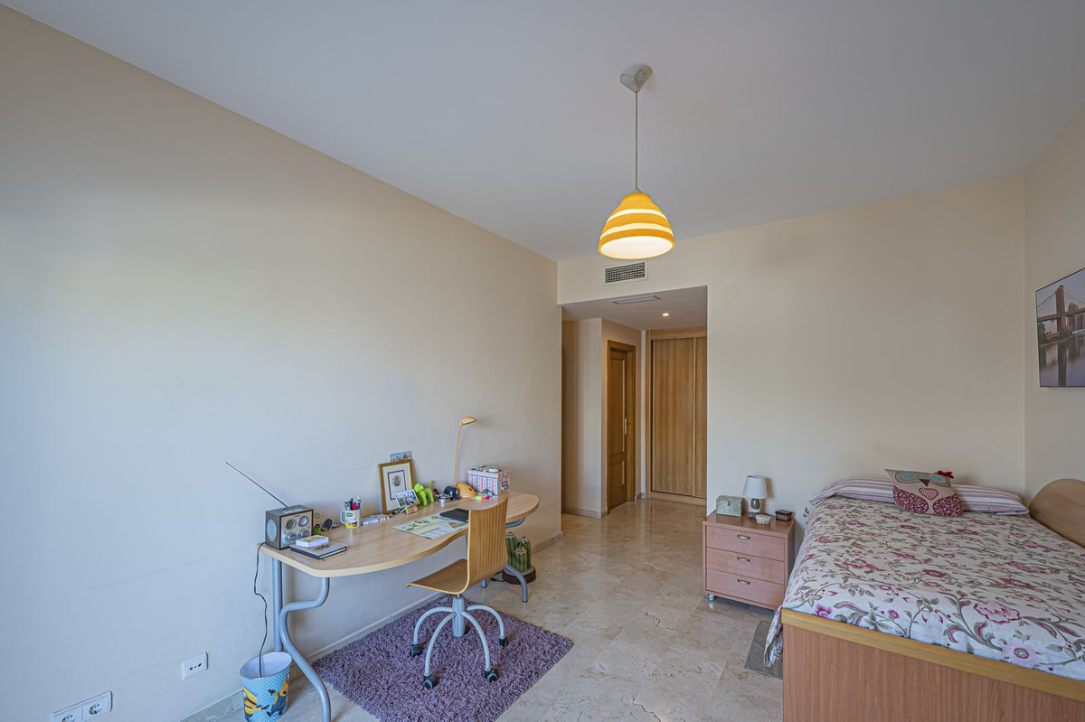 Penthouse te koop in Selwo | 4 slaapkamers H5288068