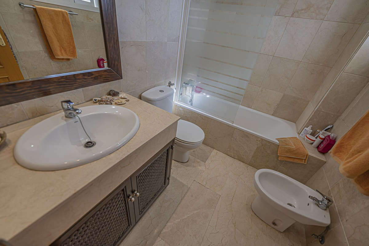 Penthouse te koop in Selwo | 4 slaapkamers H5288068