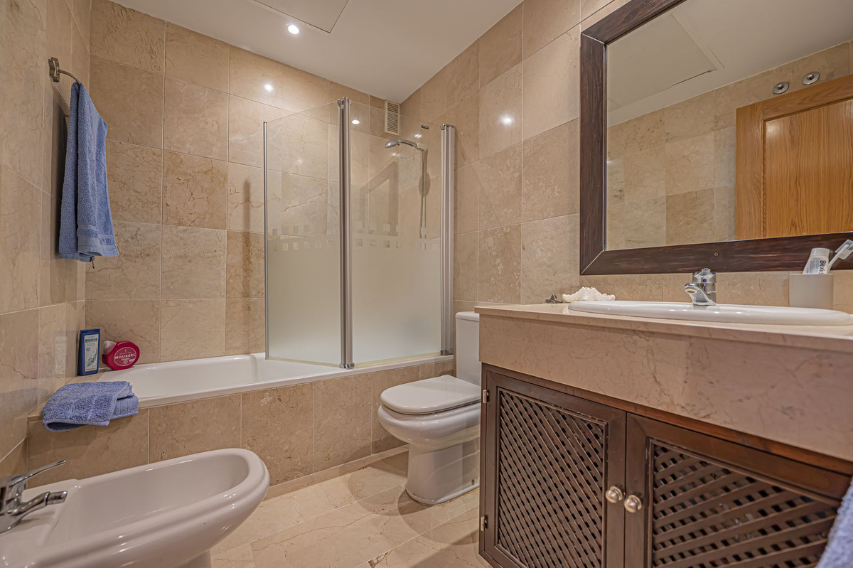 Penthouse te koop in Selwo | 4 slaapkamers H5288068