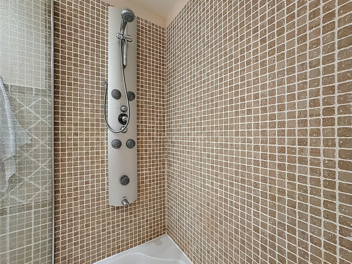 Property main view 33