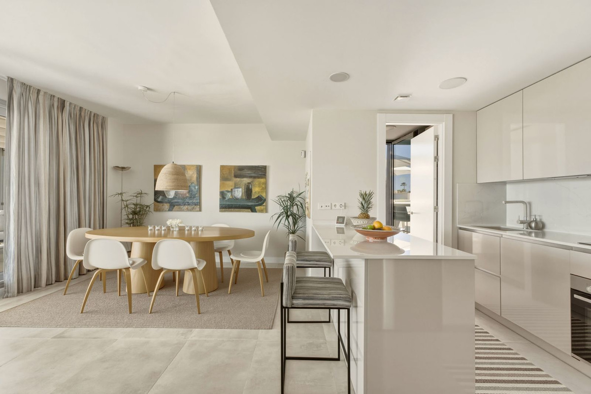 Penthouse te koop in Selwo | 4 slaapkamers H5438560