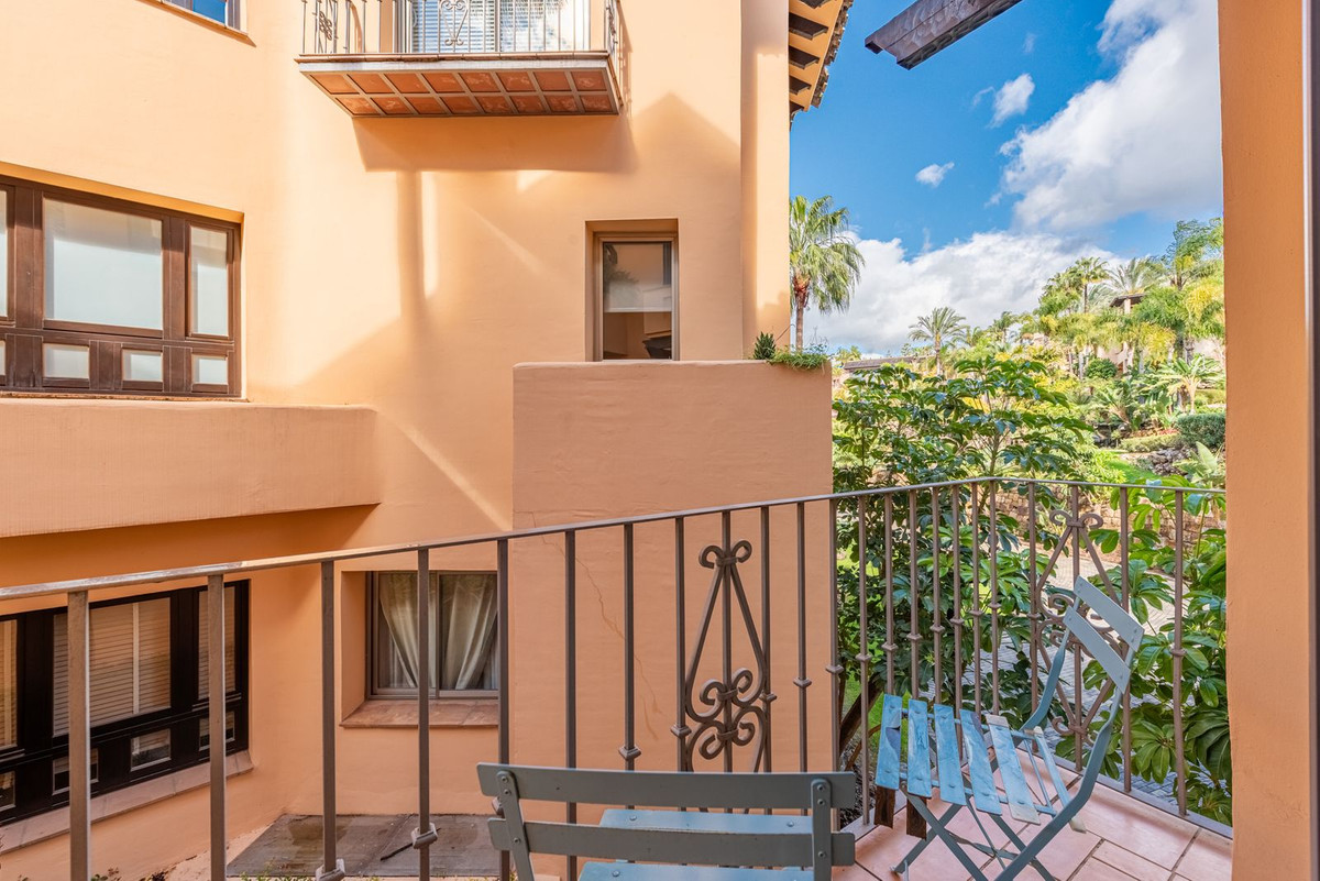 Tussenverdieping Appartement in Sierra Blanca-24