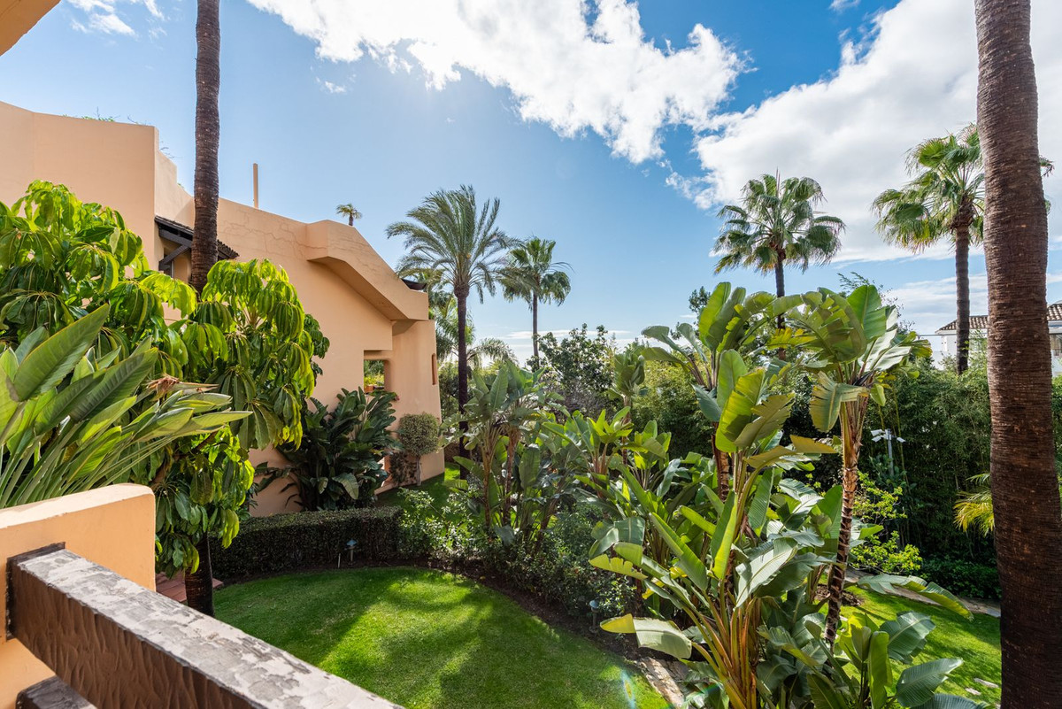 Tussenverdieping Appartement in Sierra Blanca-3