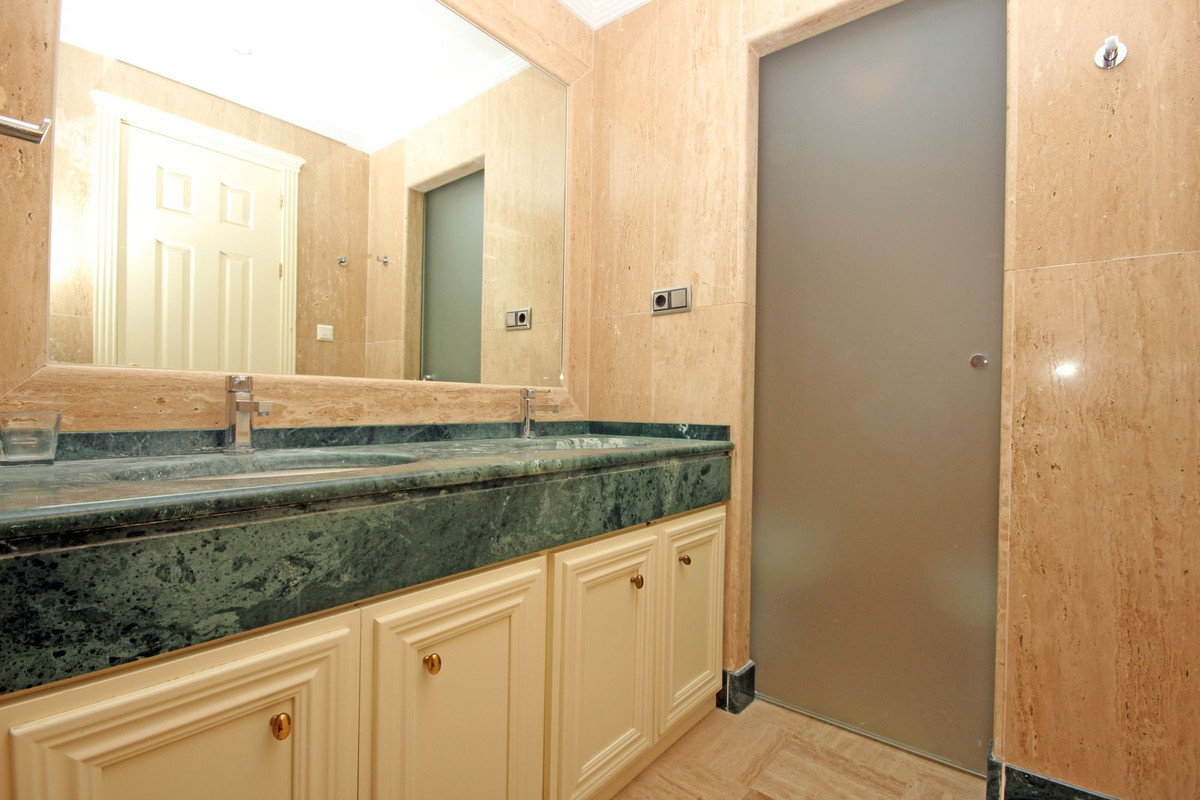 Tussenverdieping Appartement in Sierra Blanca-14