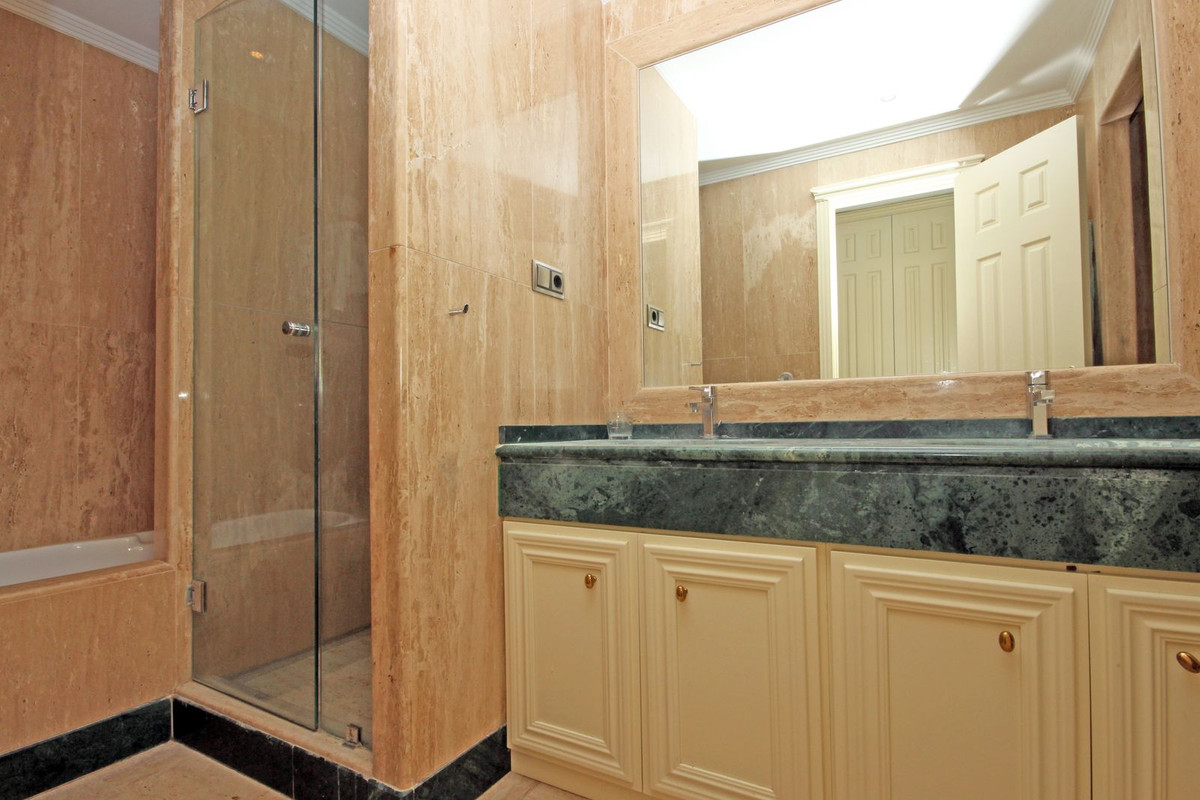 Tussenverdieping Appartement in Sierra Blanca-18