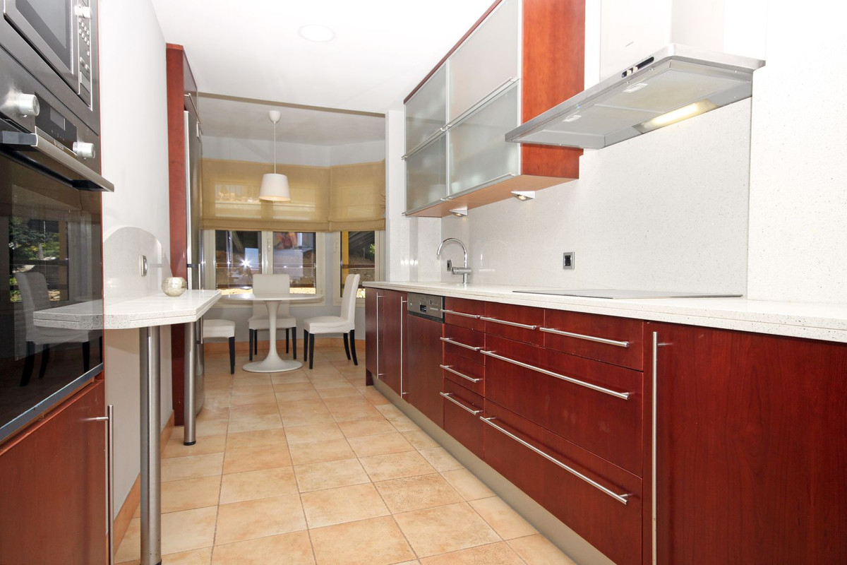 Tussenverdieping Appartement in Sierra Blanca-9