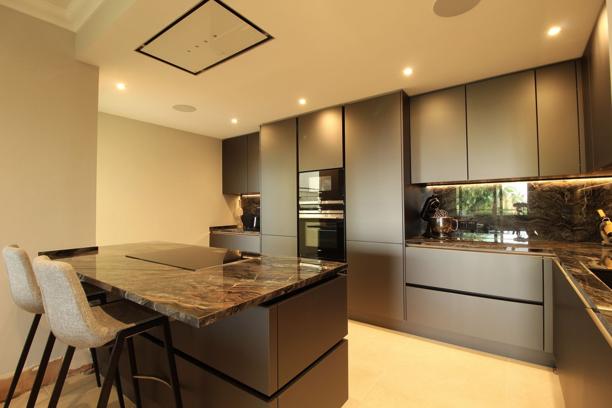 Appartement te koop in Sierra Blanca | 3 slaapkamers H5130766