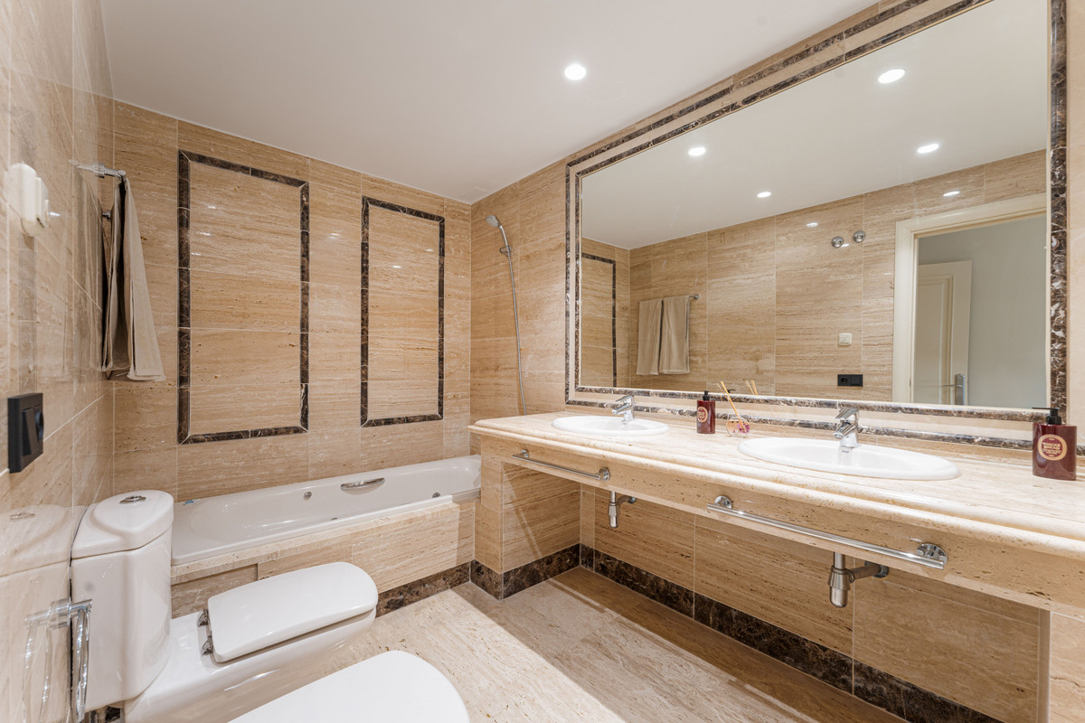 Appartement te koop in Sierra Blanca | 3 slaapkamers H5251555