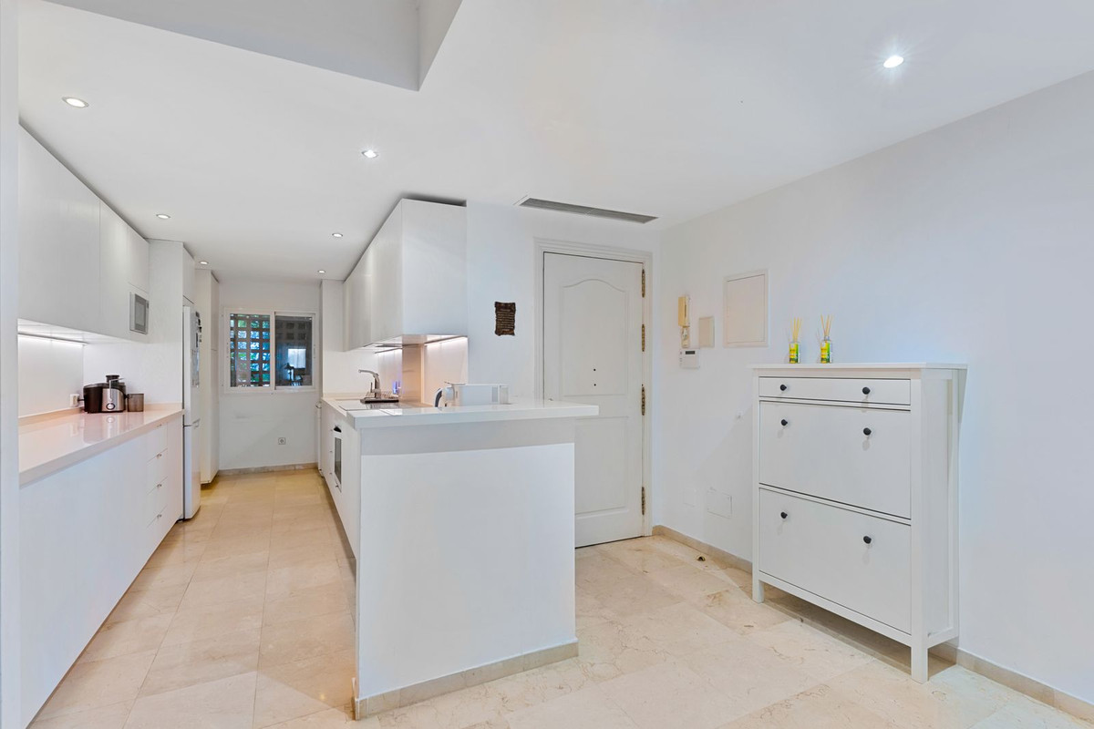 Appartement te koop in Sierra Blanca | 3 slaapkamers H5253202