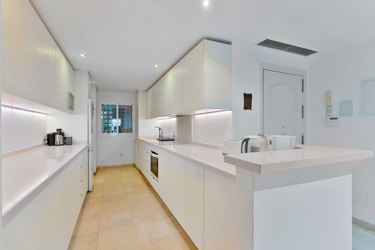 Appartement te koop in Sierra Blanca | 3 slaapkamers H5253202