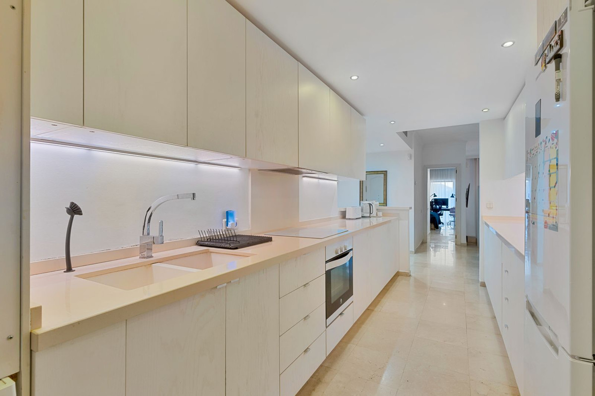 Appartement te koop in Sierra Blanca | 3 slaapkamers H5253202