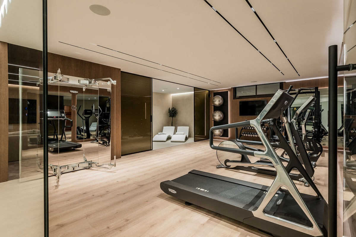 Huis te koop in Sierra Blanca | 5 slaapkamers H5261422