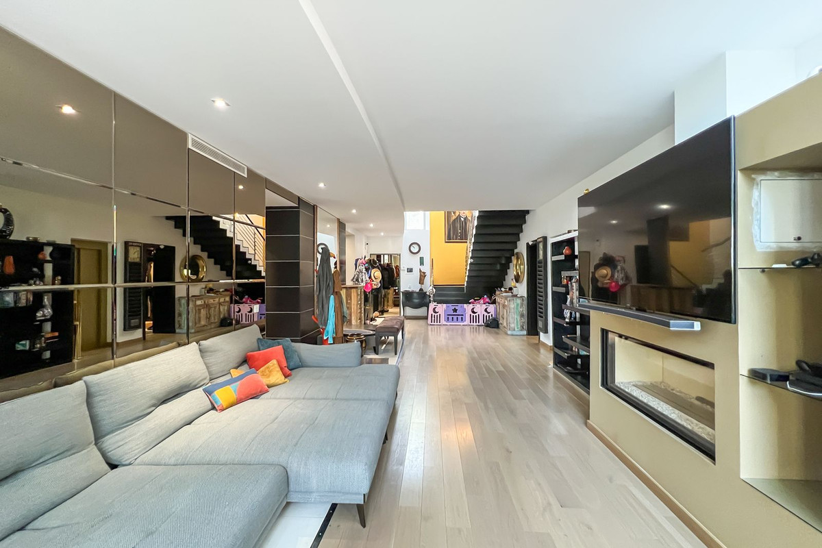 Huis te koop in Sierra Blanca | 4 slaapkamers H5291548