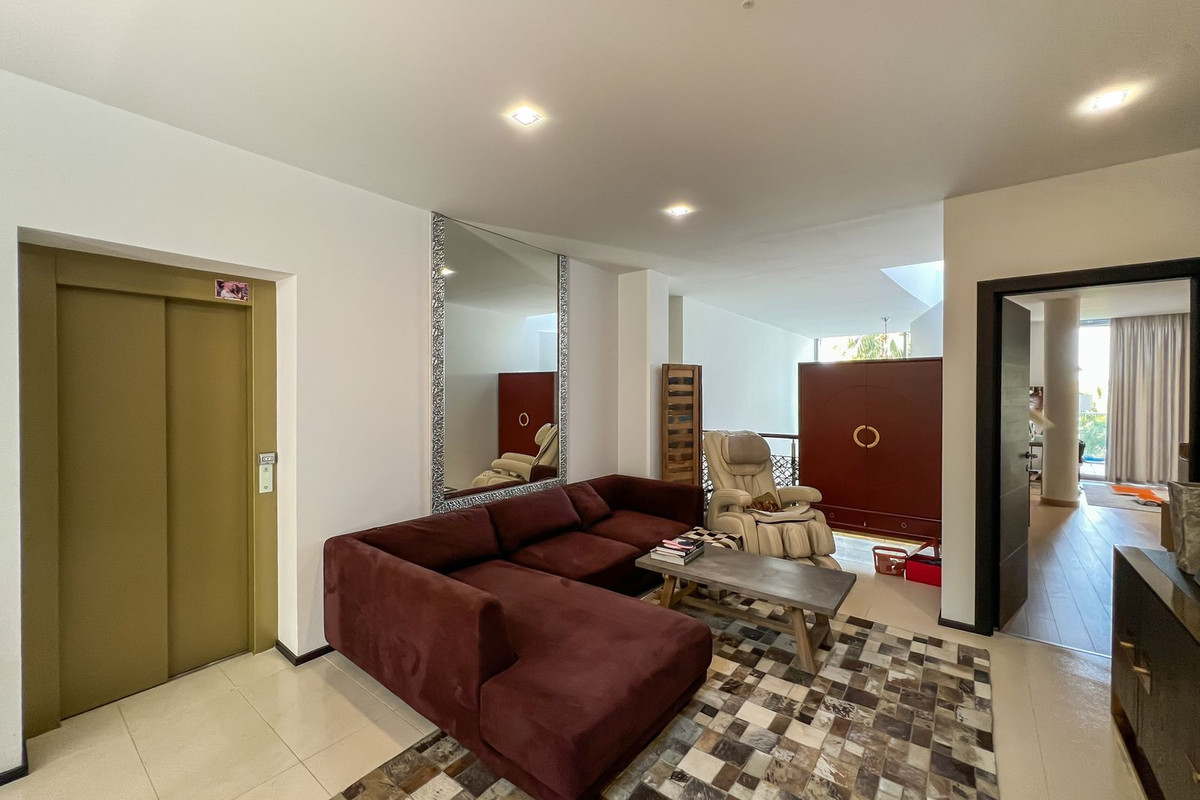 Huis te koop in Sierra Blanca | 4 slaapkamers H5291548