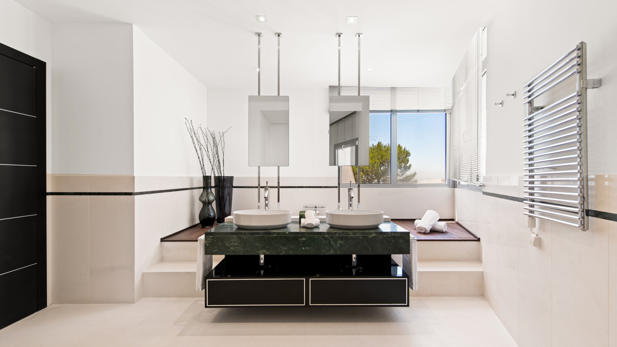 Huis te koop in Sierra Blanca | 4 slaapkamers H5291548