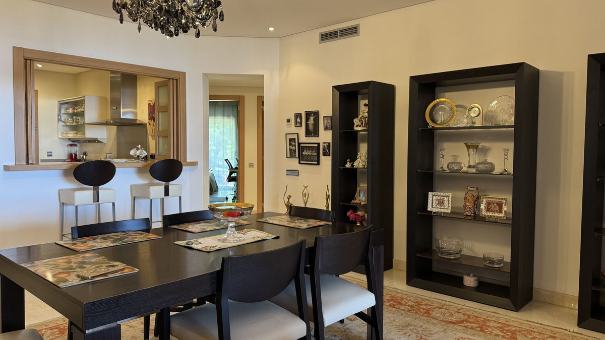 Appartement te koop in Sierra Blanca | 3 slaapkamers H5315140