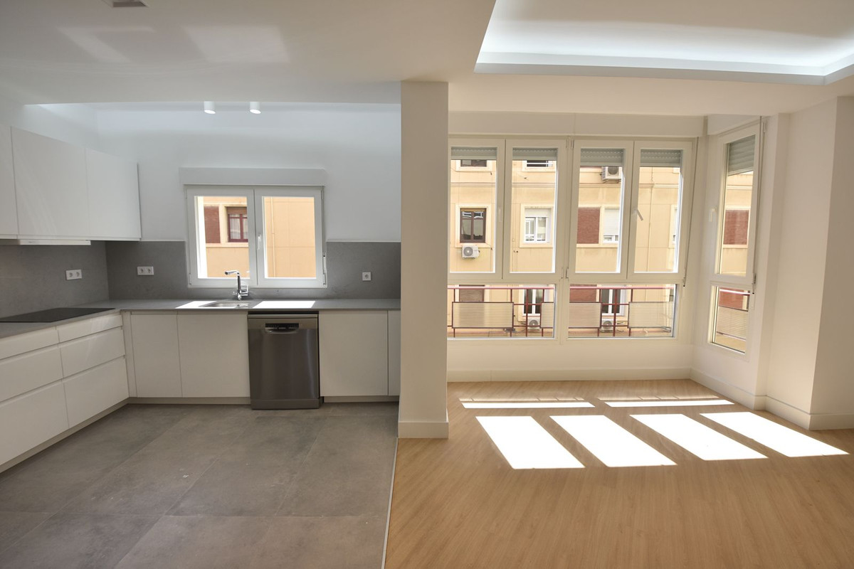 Appartement te koop in Soho | 3 slaapkamers H5023402